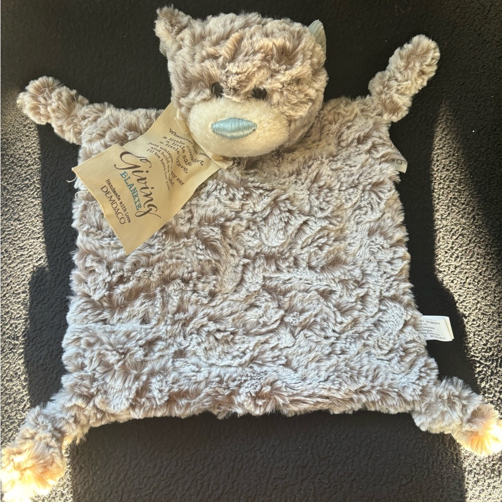 Demdaco giving bear Blankie